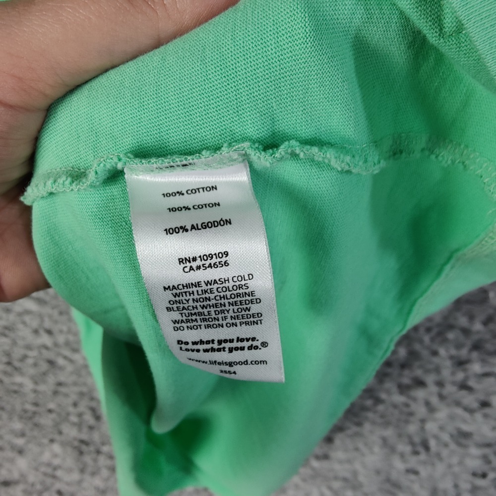 Life is Good Crusher Tee Stay Six Seagulls Apart‎ V-Neck T-Shirt Large - Picture 7 of 8